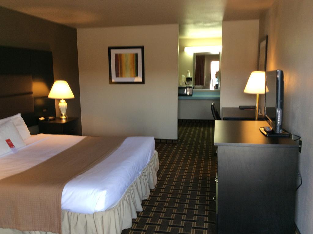 Econo Lodge بيفر المظهر الخارجي الصورة