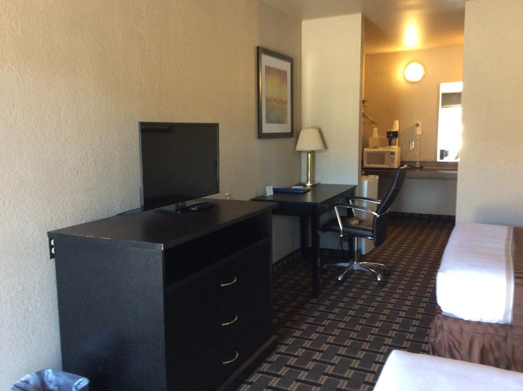 Econo Lodge بيفر المظهر الخارجي الصورة