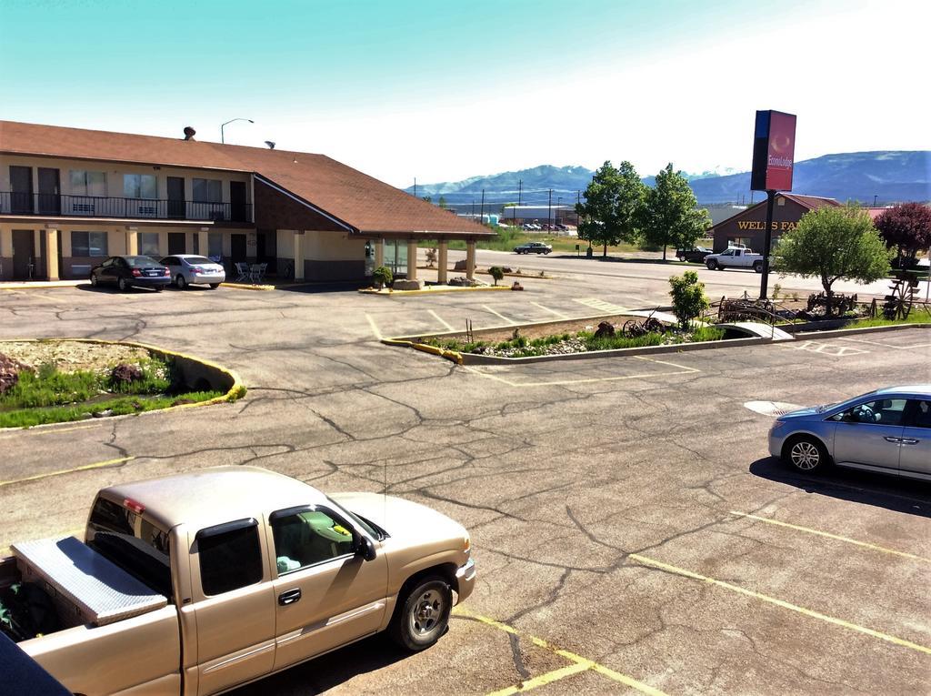 Econo Lodge بيفر المظهر الخارجي الصورة