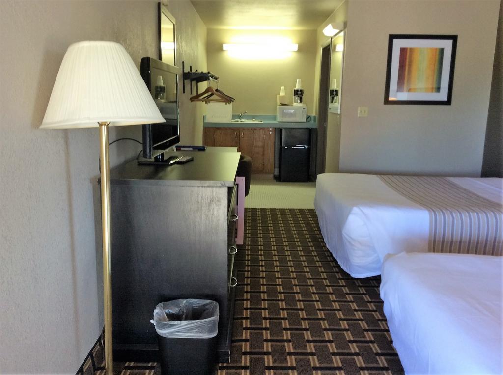 Econo Lodge بيفر المظهر الخارجي الصورة