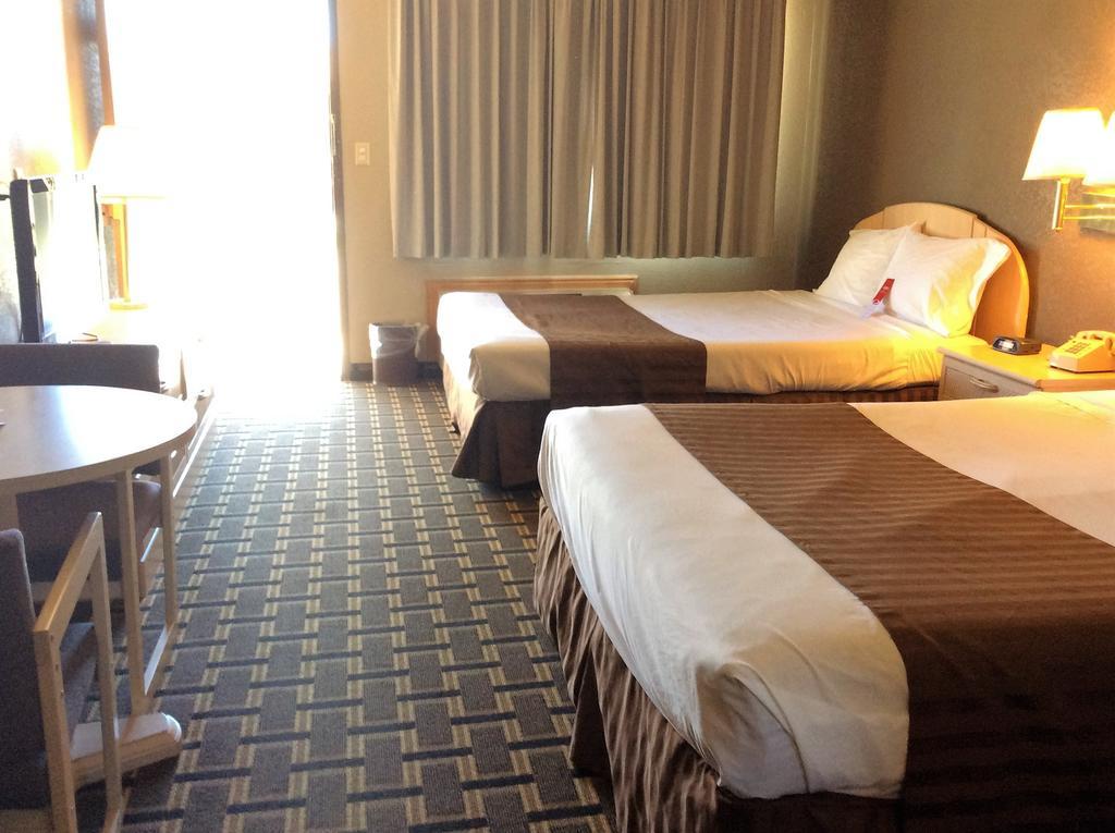 Econo Lodge بيفر المظهر الخارجي الصورة