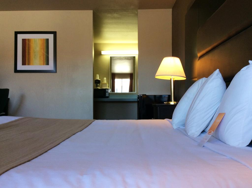 Econo Lodge بيفر المظهر الخارجي الصورة