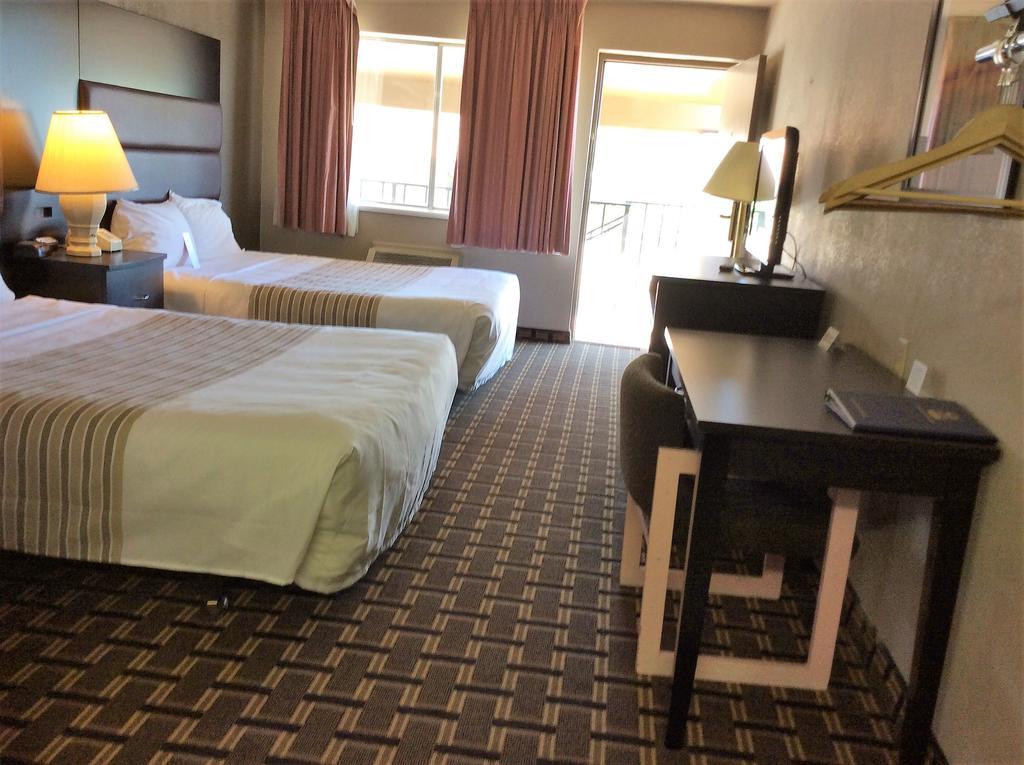 Econo Lodge بيفر المظهر الخارجي الصورة