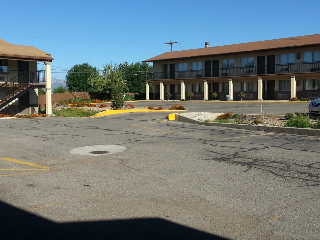 Econo Lodge بيفر المظهر الخارجي الصورة