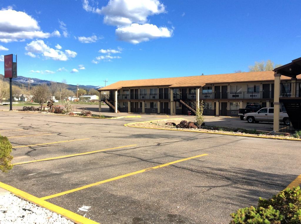 Econo Lodge بيفر المظهر الخارجي الصورة